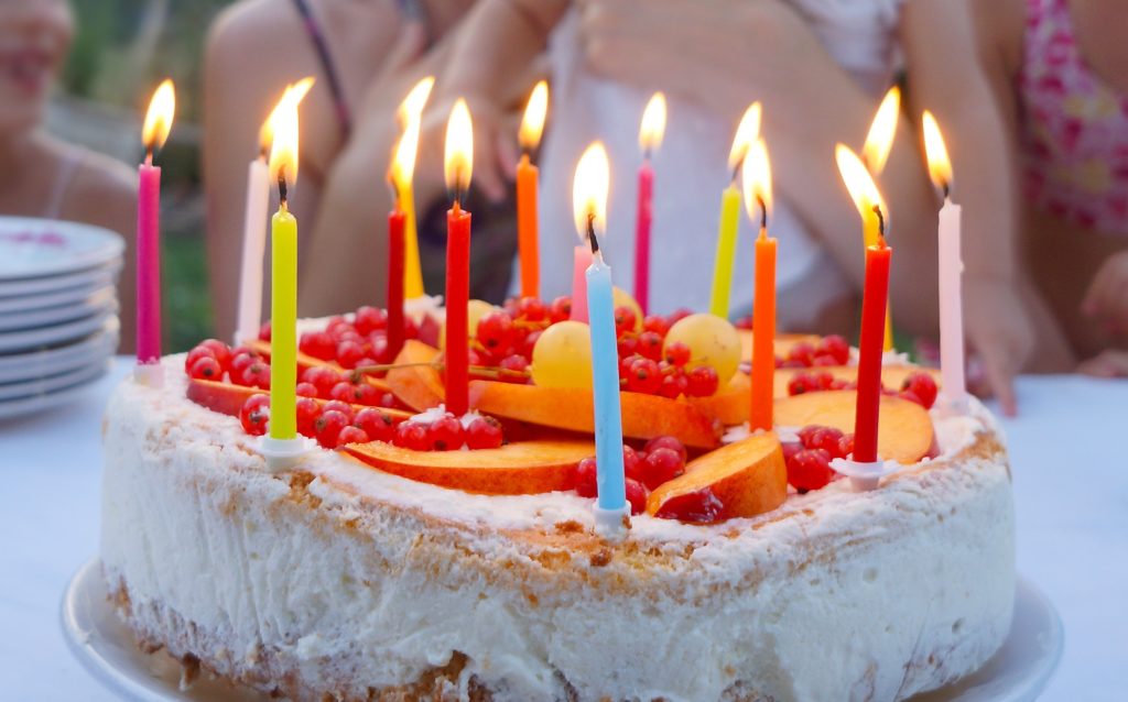 FUNDACJA LAETARE cake